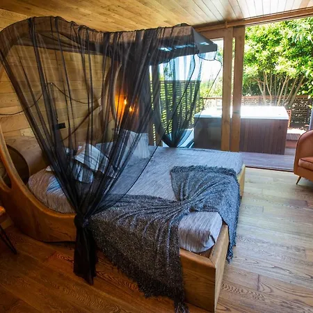 Campsite En El Arbol Costa Da Morte Muxia